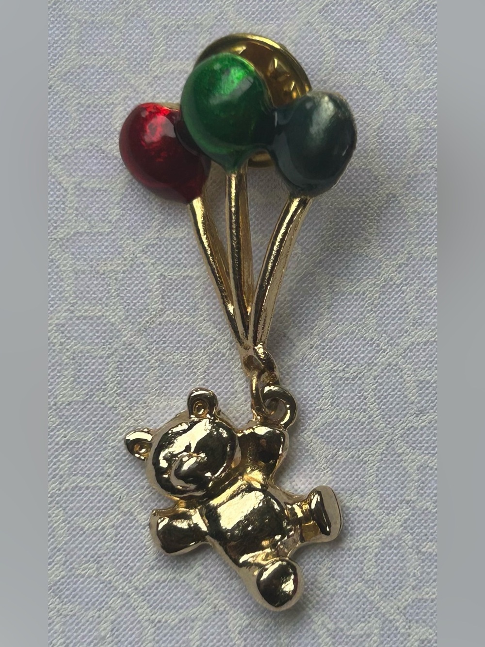 Vintage Carucci Gold Tone Teddy Bear Pin with Red, Green, and Dark Teal Balloons